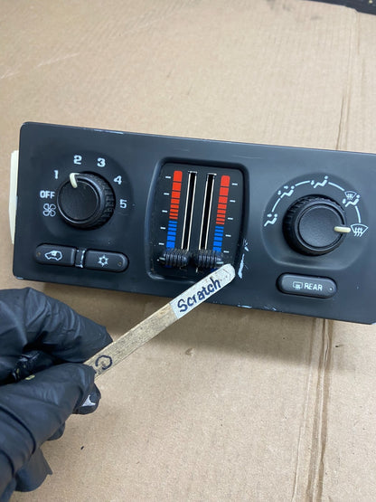 2003-2006 GMC Chevrolet Envoy Trailblazer Climate Control A/C Panel AE4341 DG1