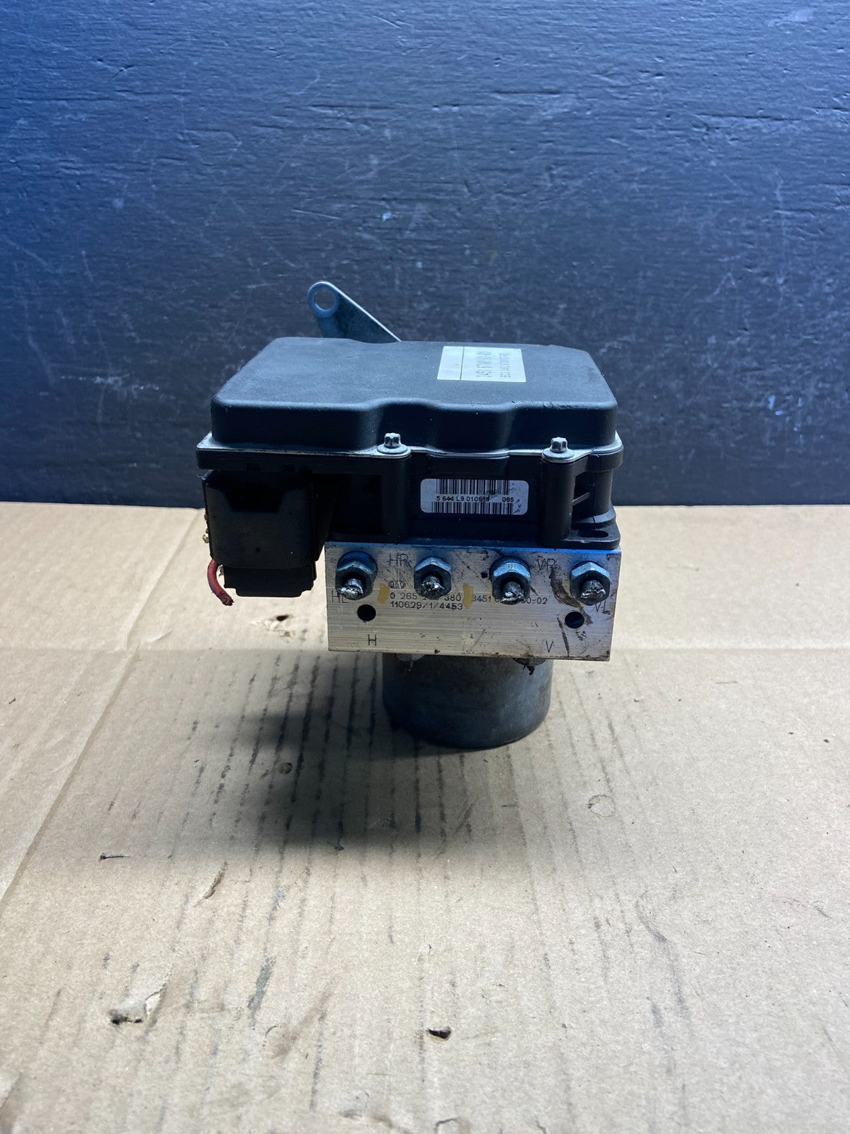 2007 to 2013 BMW 328i ABS Anti-Lock Brake Pump 3451 6780161-01 AD1788 DG4