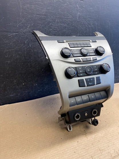 2008 to 2011 Ford Focus Radio Climate Control Panel Trim Bezel AH3630 DG1