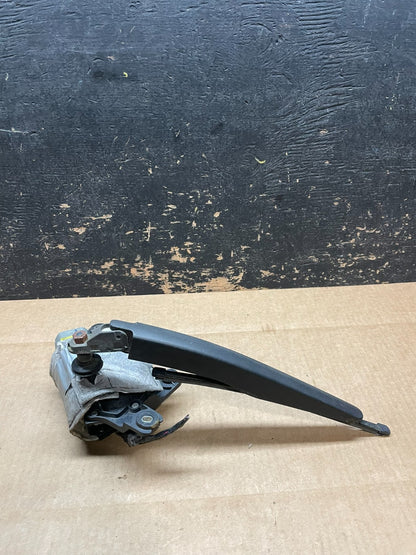 2011 to 2019 Ford Explorer Rear Windshield Wiper Motor OEM AA9011 DG4