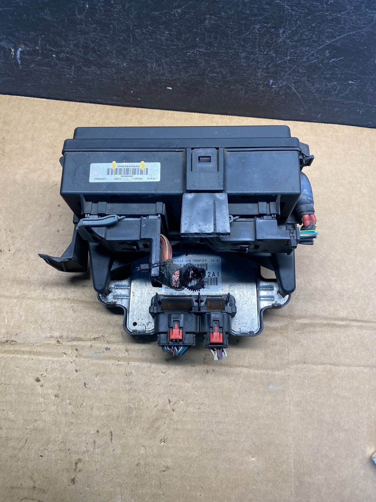 2005 Jeep Grand Cherokee BMC Body Module Power Fuse Box Relay AD7398 DG1