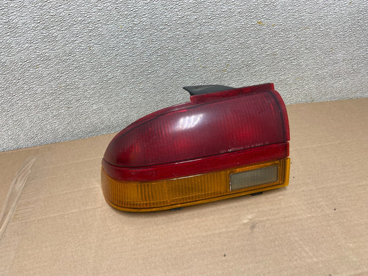 1993 - 1995 Saturn SL S-Series Left Driver LH Side Tail Light OEM AA8617 DW0