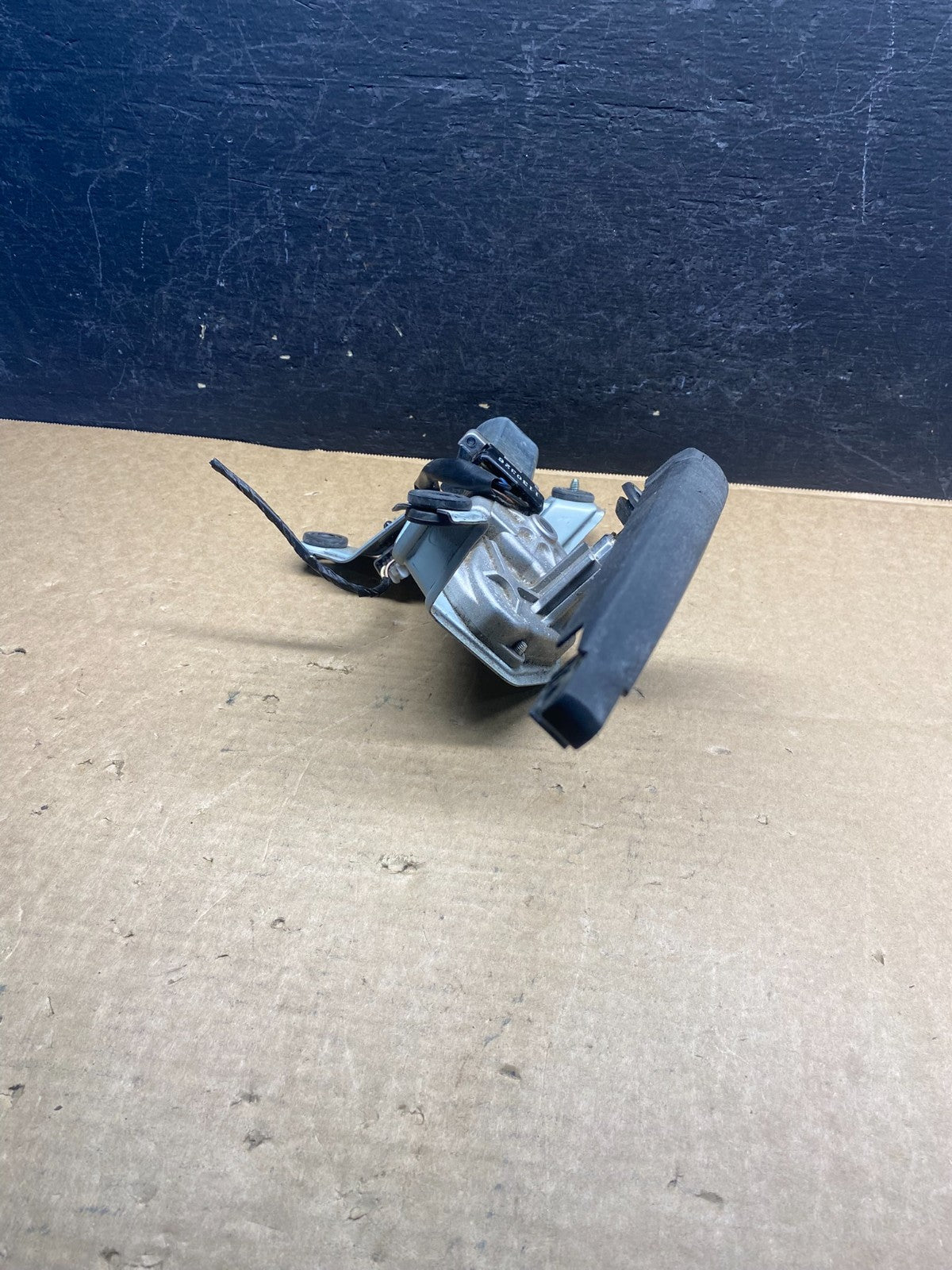 2014-2015 Kia Sorento Rear Glass Windshield Wiper Motor af6630 DG2