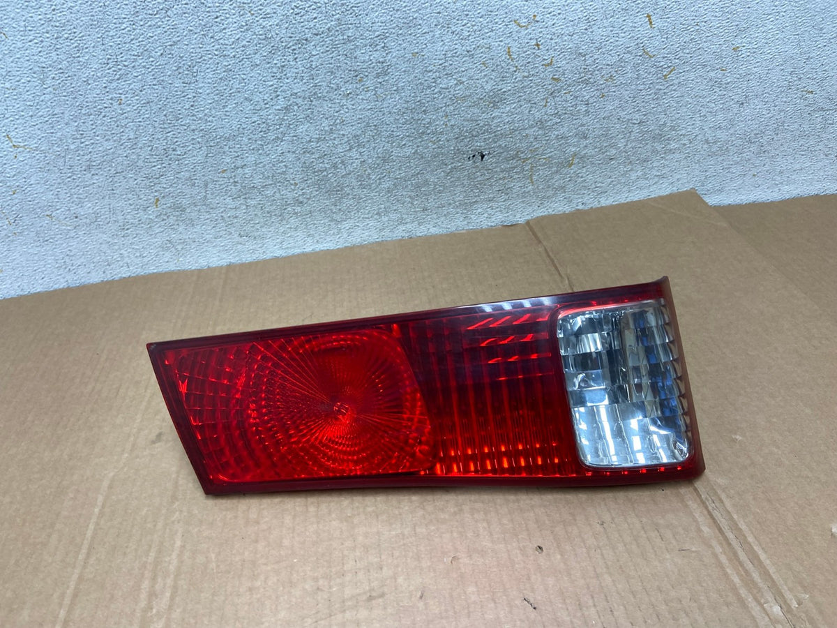 2000 to 2001 Toyota Camry Tail Light Inner Left Driver Lh Inner AI3771 LK0