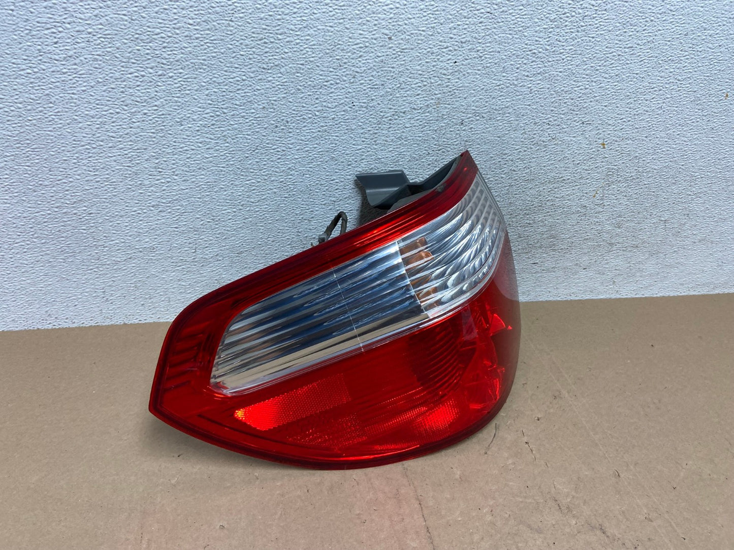 2005 2006 2007 Honda Odyssey Left Driver LH Side Tail Light AE6727 LK2
