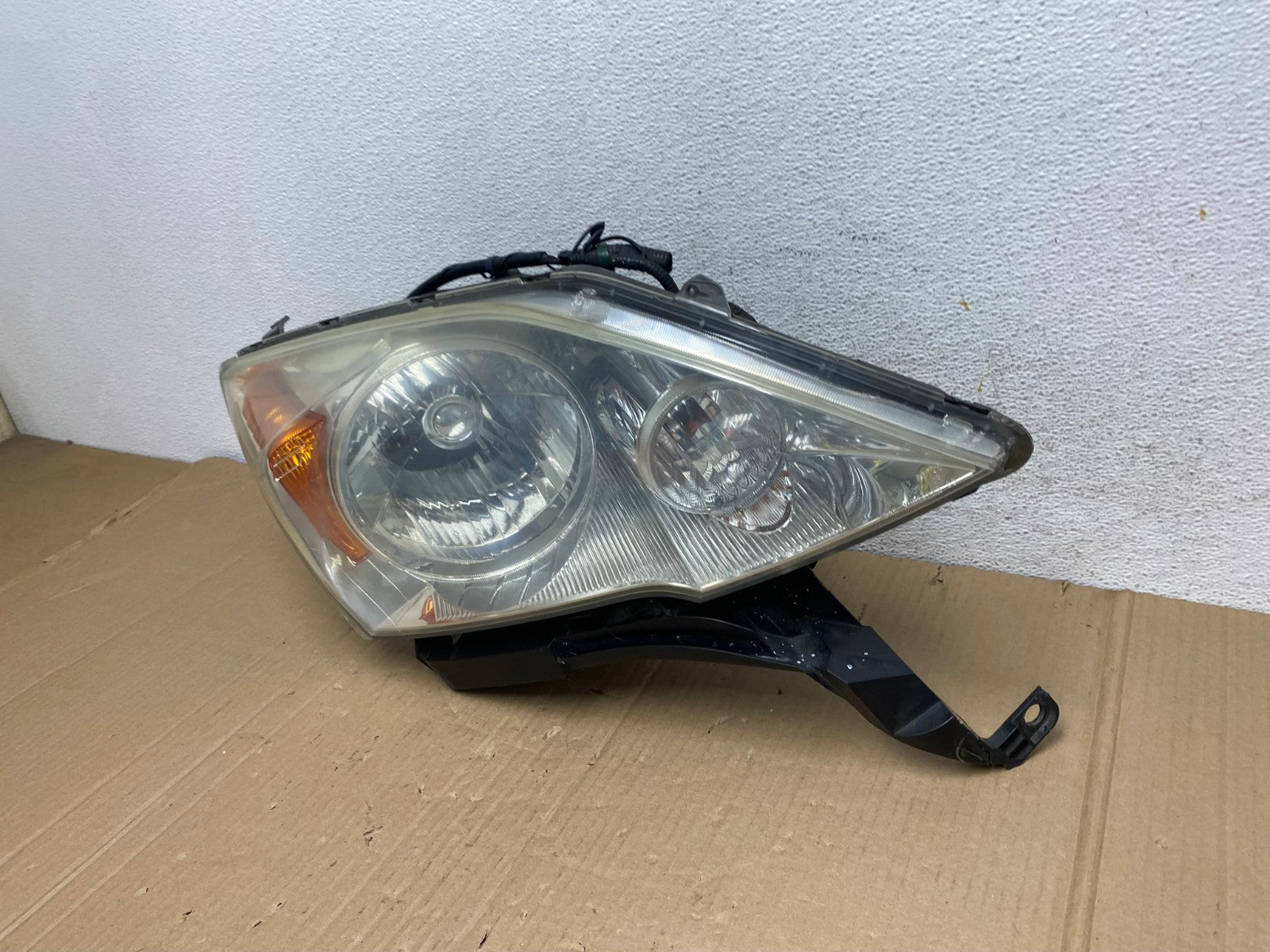 2007 to 2011 Honda CR-V Crv Right Passenger Side Headlight Halogen AE8939 LK1
