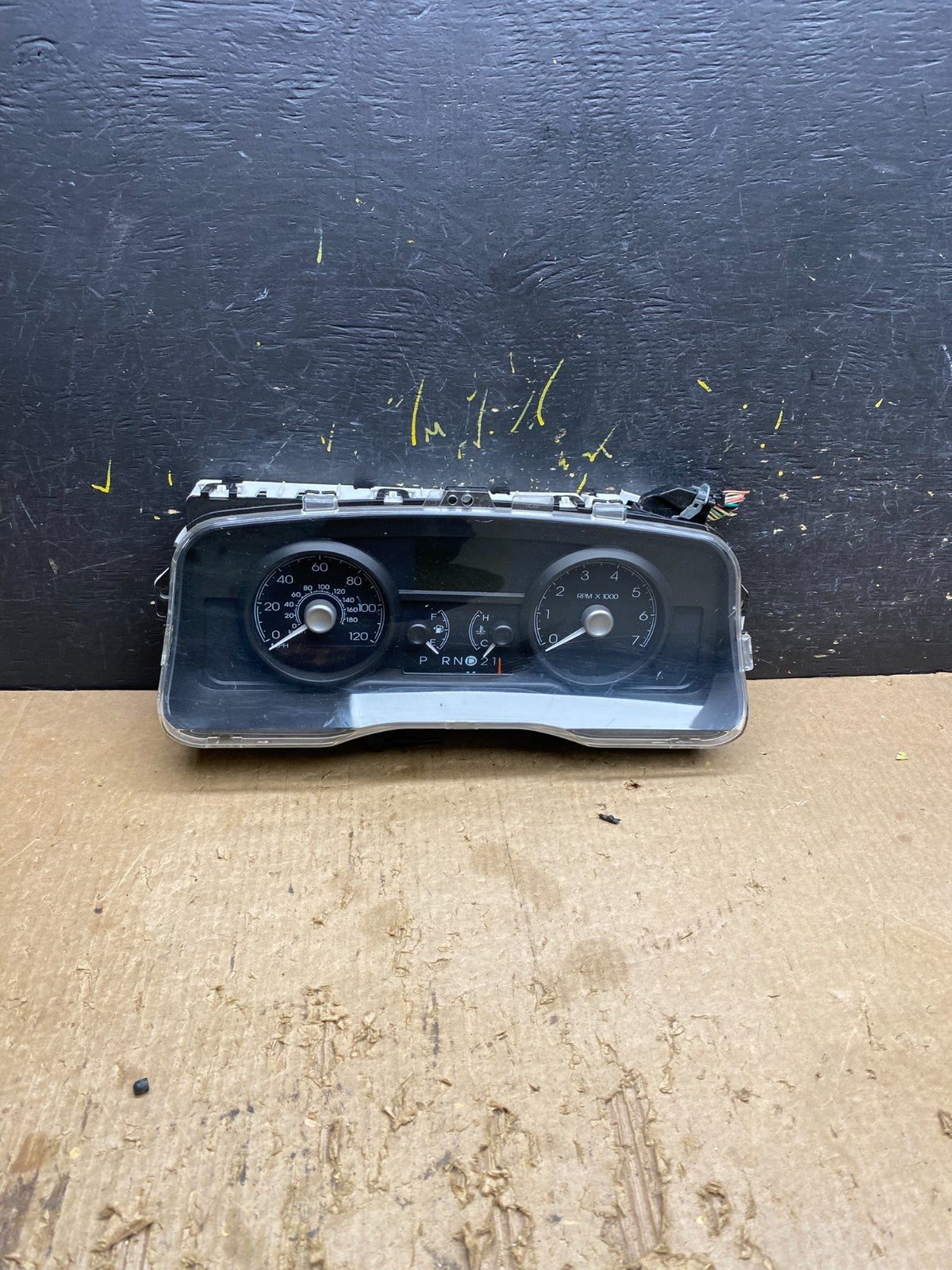 2009 to 2010 Mercury Marquis Speedometer Cluster Gauge Oem z9763 DG0