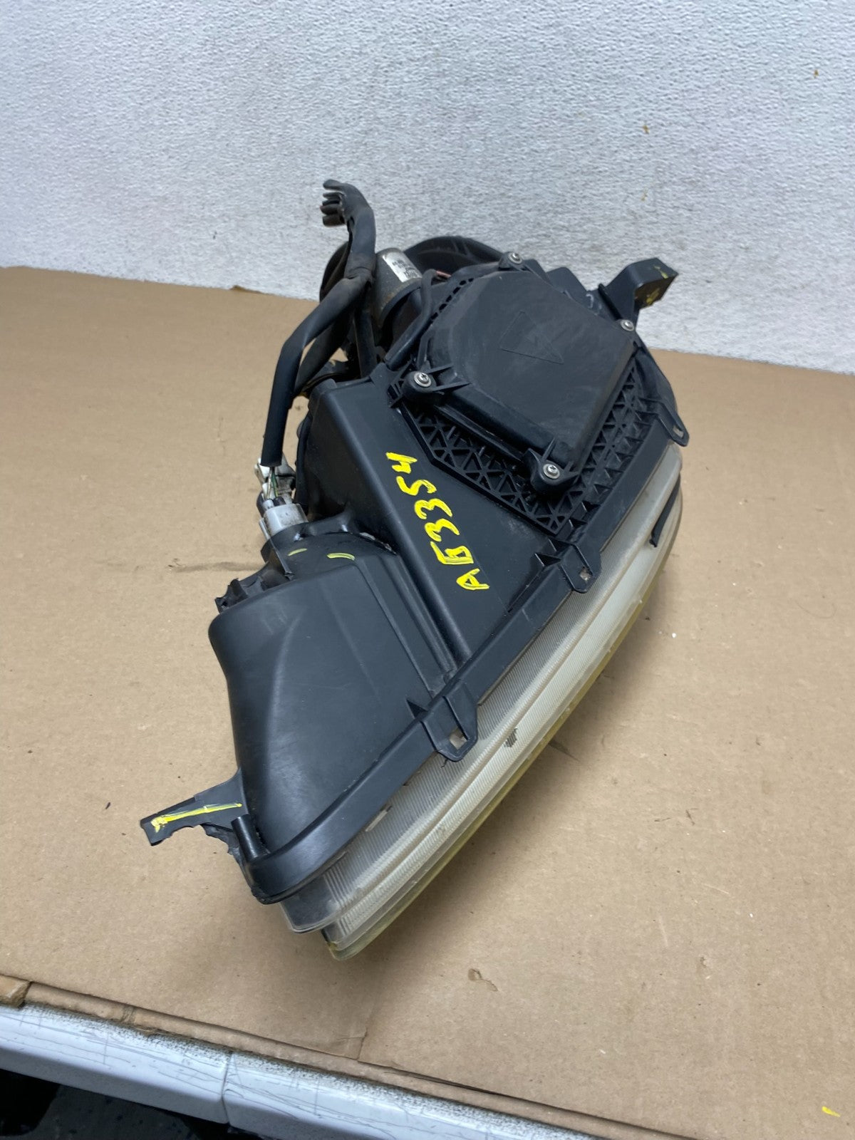 2005 - 2006 Lexus Es330 Right Passenger RH Headlight Xenon HID AG3354 DW12