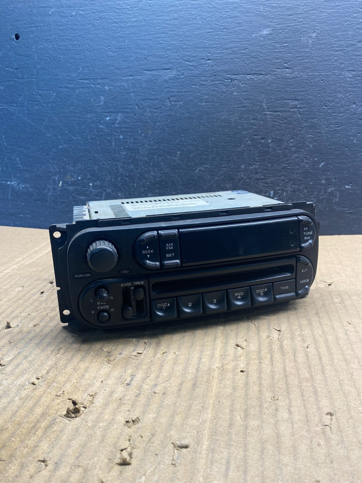 2002 - 2006 Chrysler Dodge Jeep Ram Radio CD Player AM/FM Receiver ad1774 DG0