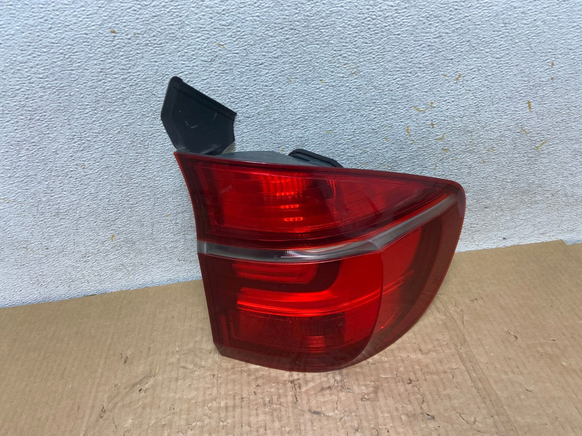 2011 2012 2013 Bmw X5 E70 Right Passenger Side Rh Tail Light AI6858 LKq0