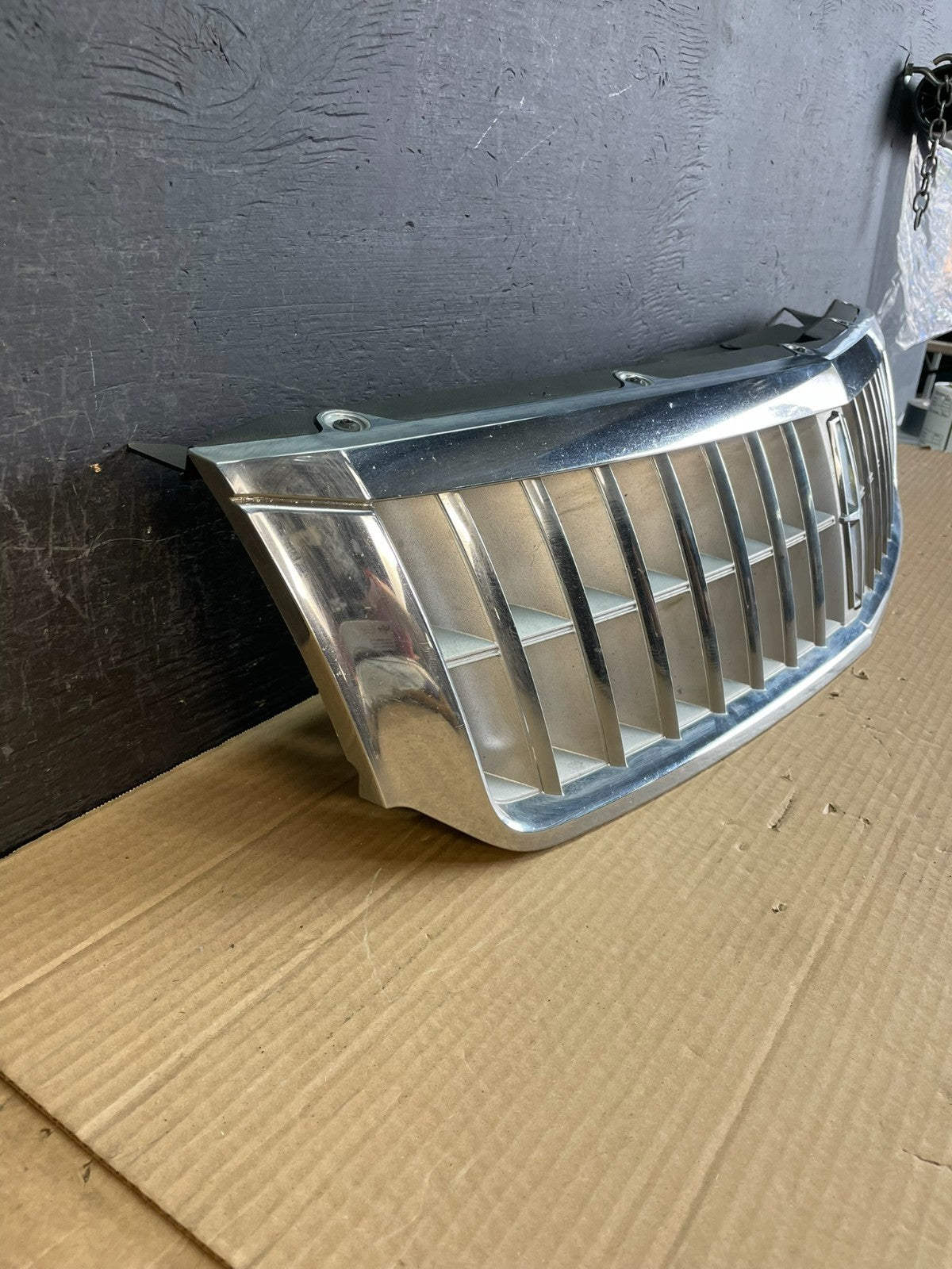 2006 to 2009 Lincoln Zephyr Mkz Chrome Front Upper Grill Grille AE9952 DG2