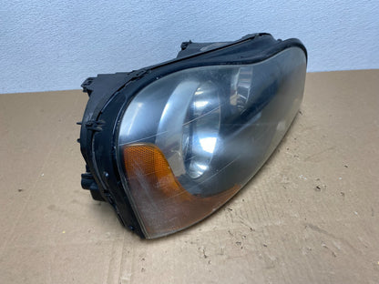 2003 to 2006 Volvo XC90 Right Passenger Rh Side Headlight Halogen AB6918 DW2