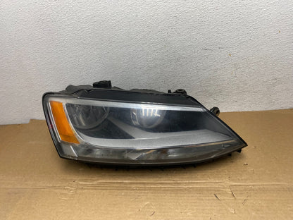 2011 to 2014 Volkswagen Jetta Right Passenger RH Headlight Halogen AD3877 DW0