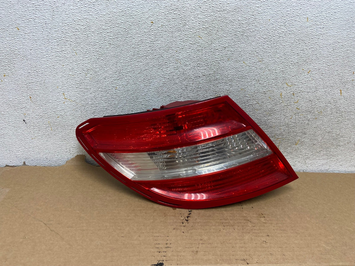2008 2009 2010 2011 Mercedes C-Class Left Driver Side Tail Light AH7770 LK0