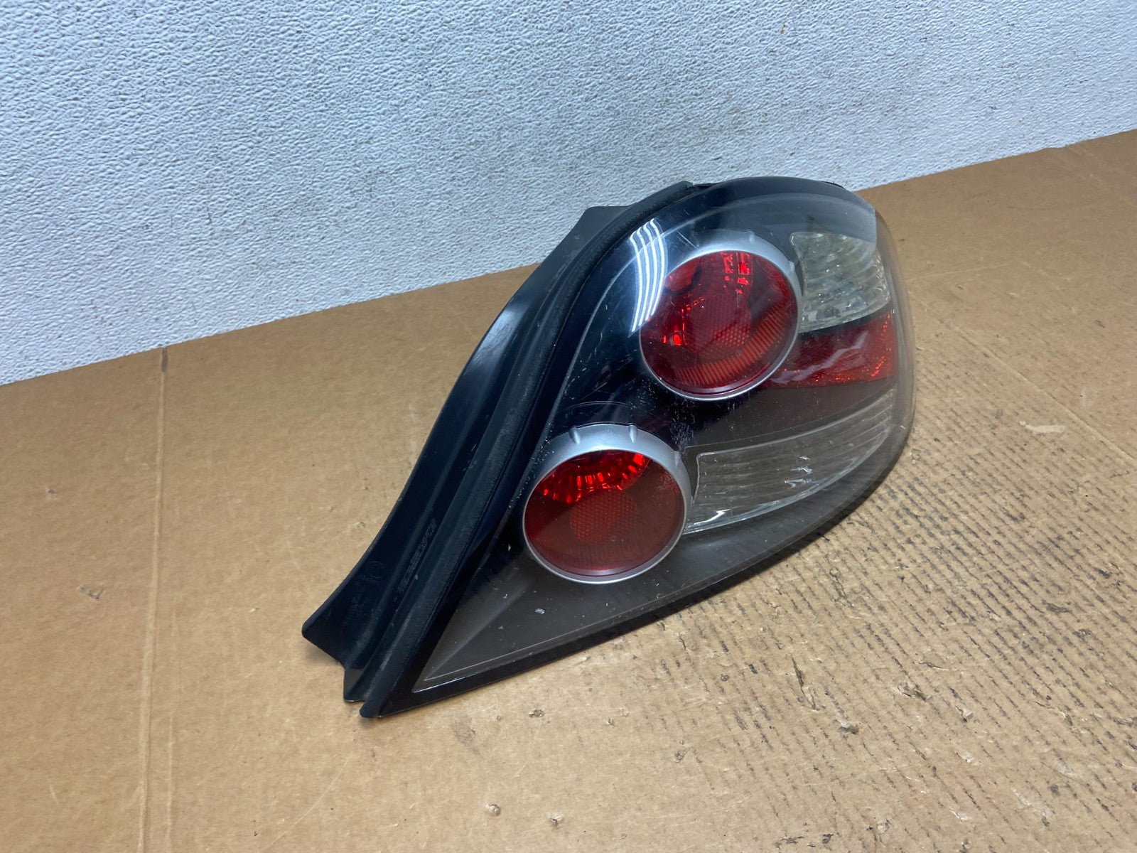 2007 2008 Hyundai Tiburon Right Passenger RH Side Tail Light AE0253 DW2