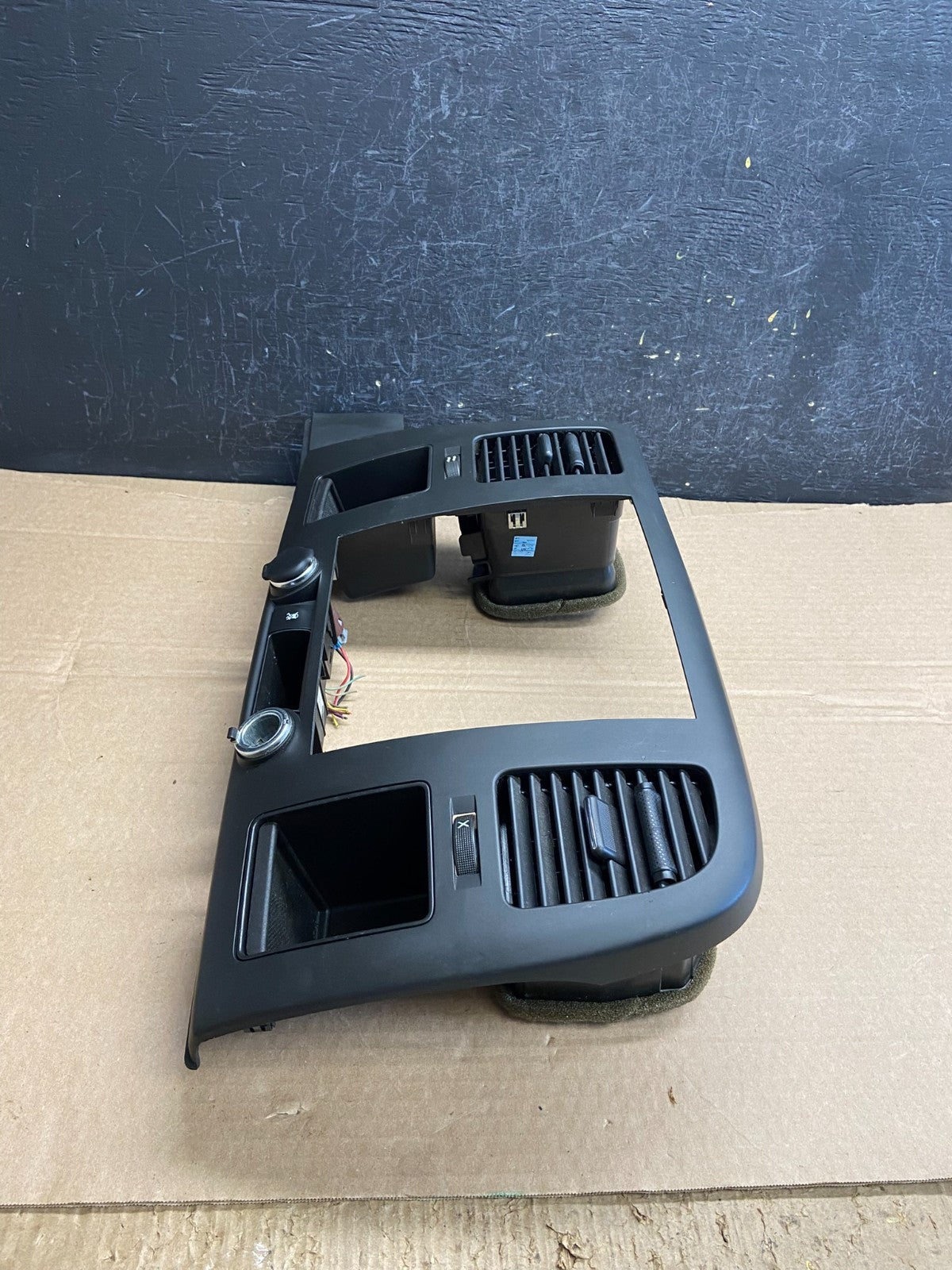 2007 to 2014 Silverado Sierra Center Console Radio Bezel Air Vents AF2426 DG1