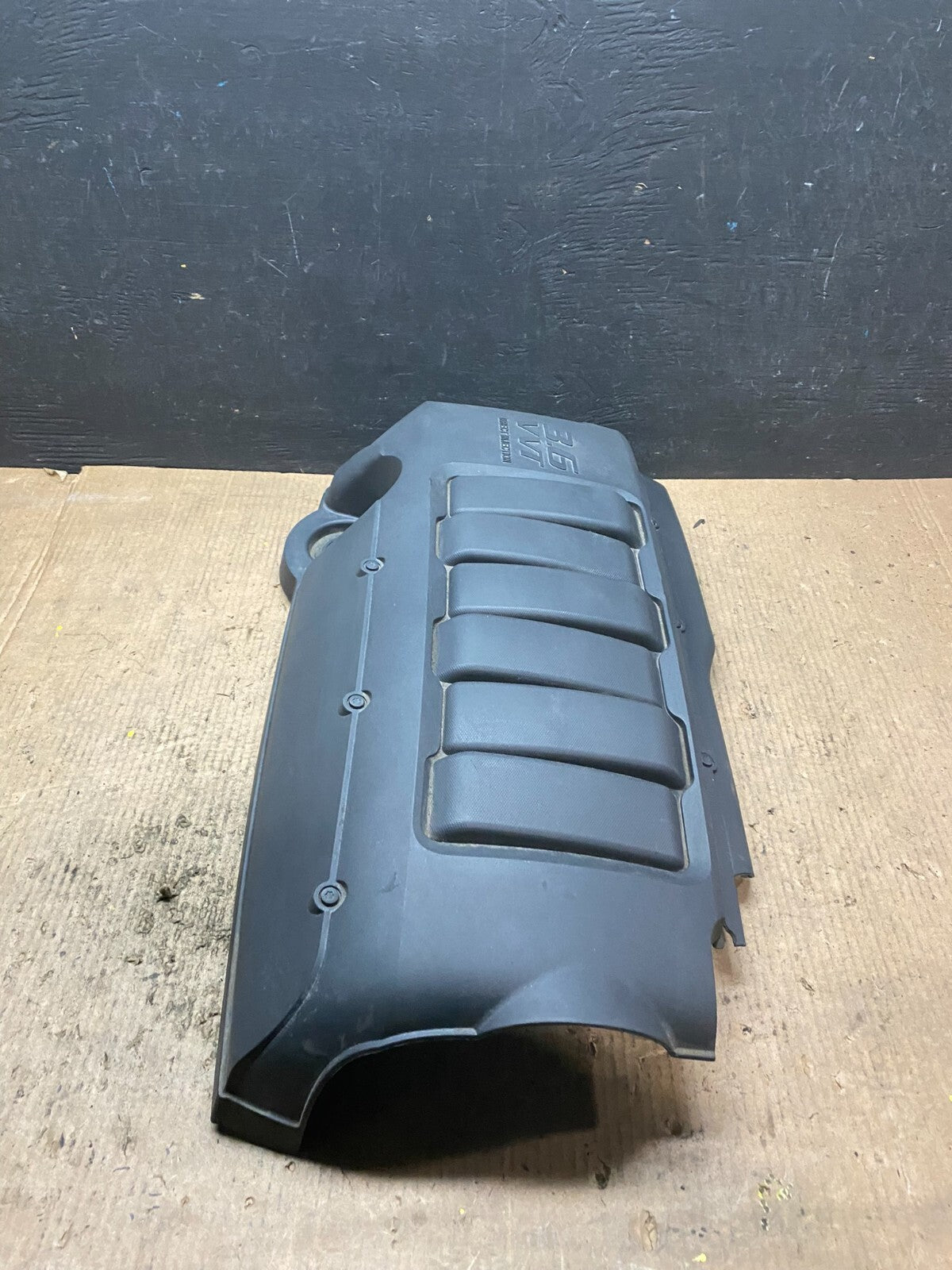 2012 to 2017 Buick Enclave Engine Motor Cover H6914 PS3