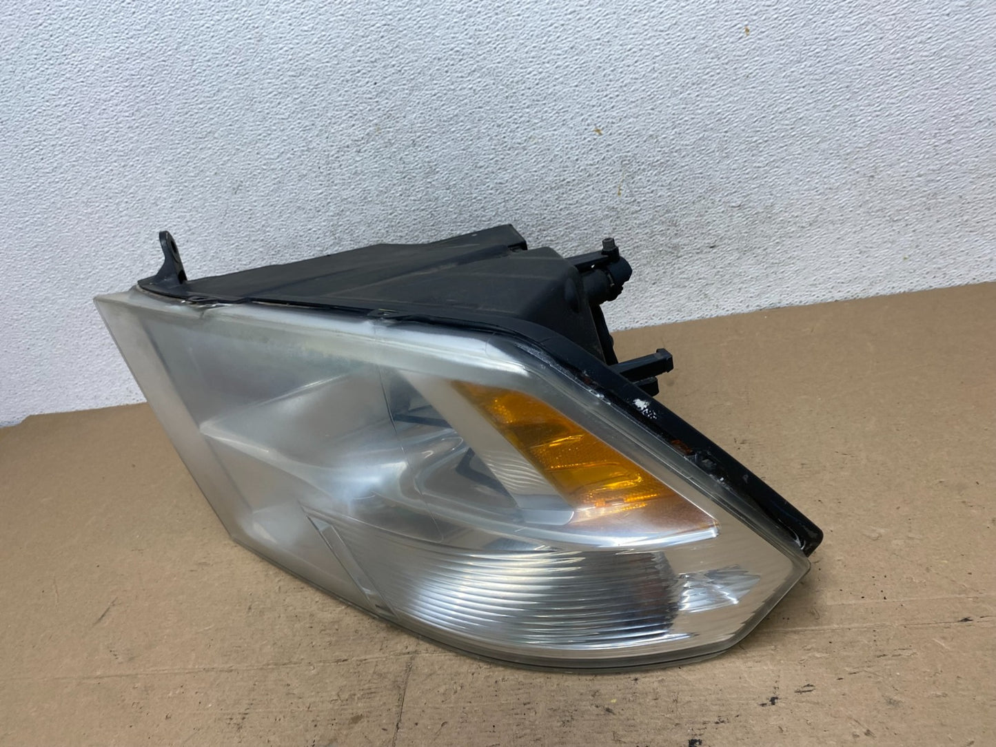 2009 to 2018 Ram 1500 Left Driver LH Side Halogen Headlight AF5013 DW1