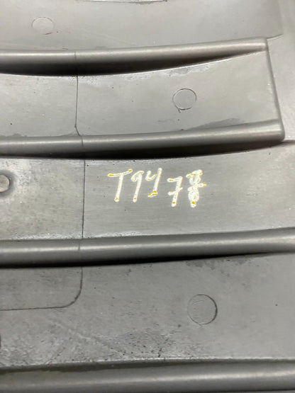 2007 to 2008 GMC Acadia 3.6L VVT Engine Cover Shield t9477 DG9