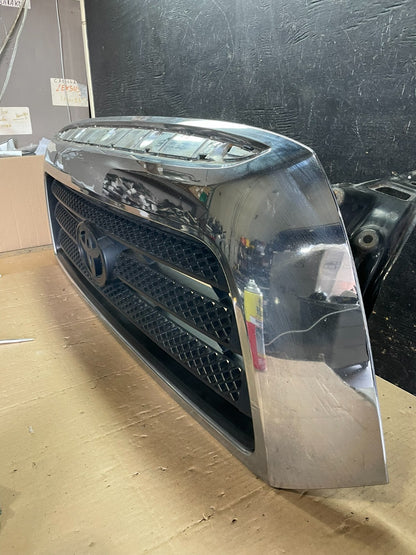 2007 to 2009 Toyota Tundra Front Upper Grill Grille W/ Emblem AA8913 DG1