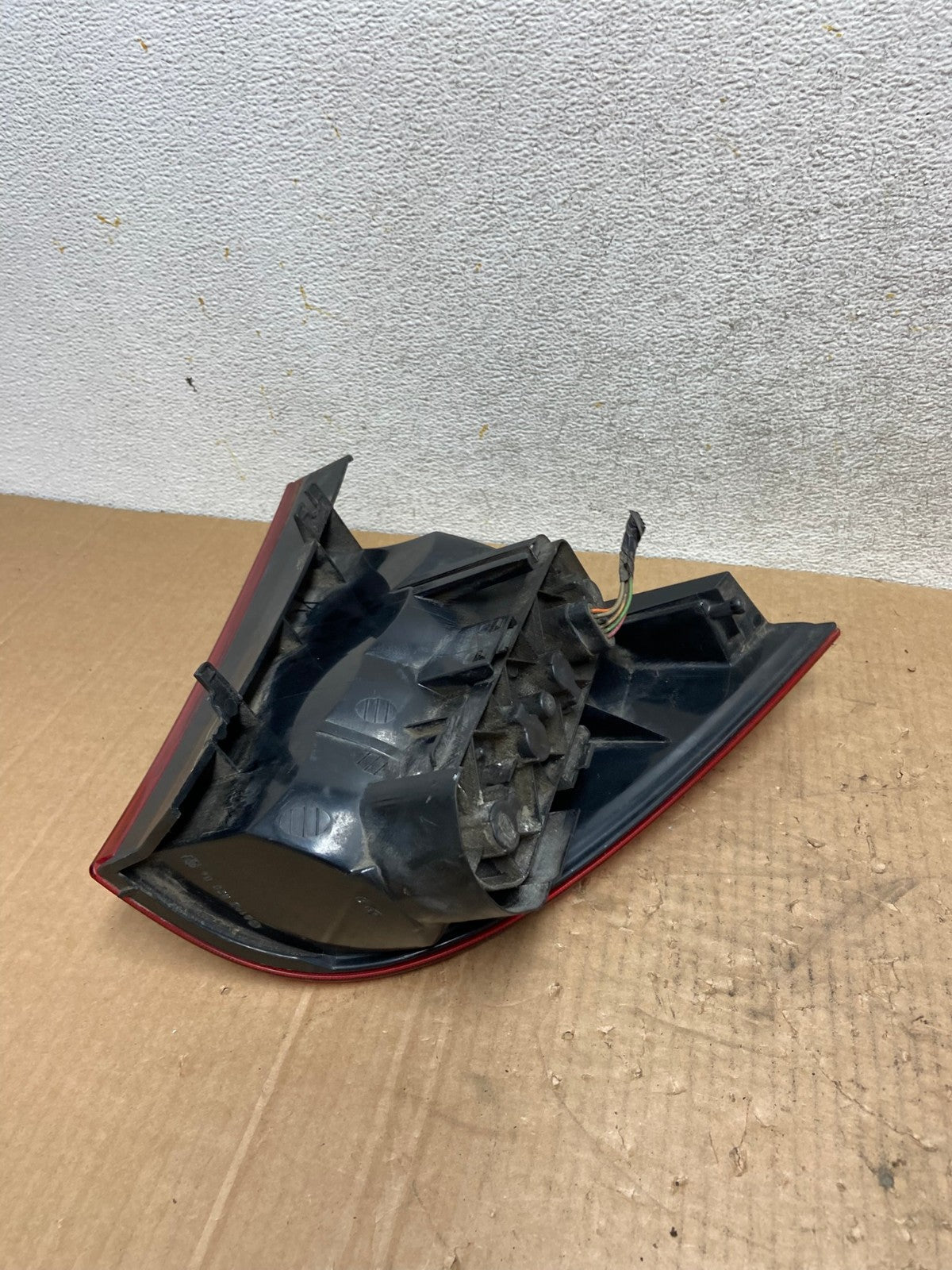 1998 to 2001 Mercedes ML320 ML-Class Right Passenger Rh Tail Light AI4750 LK6