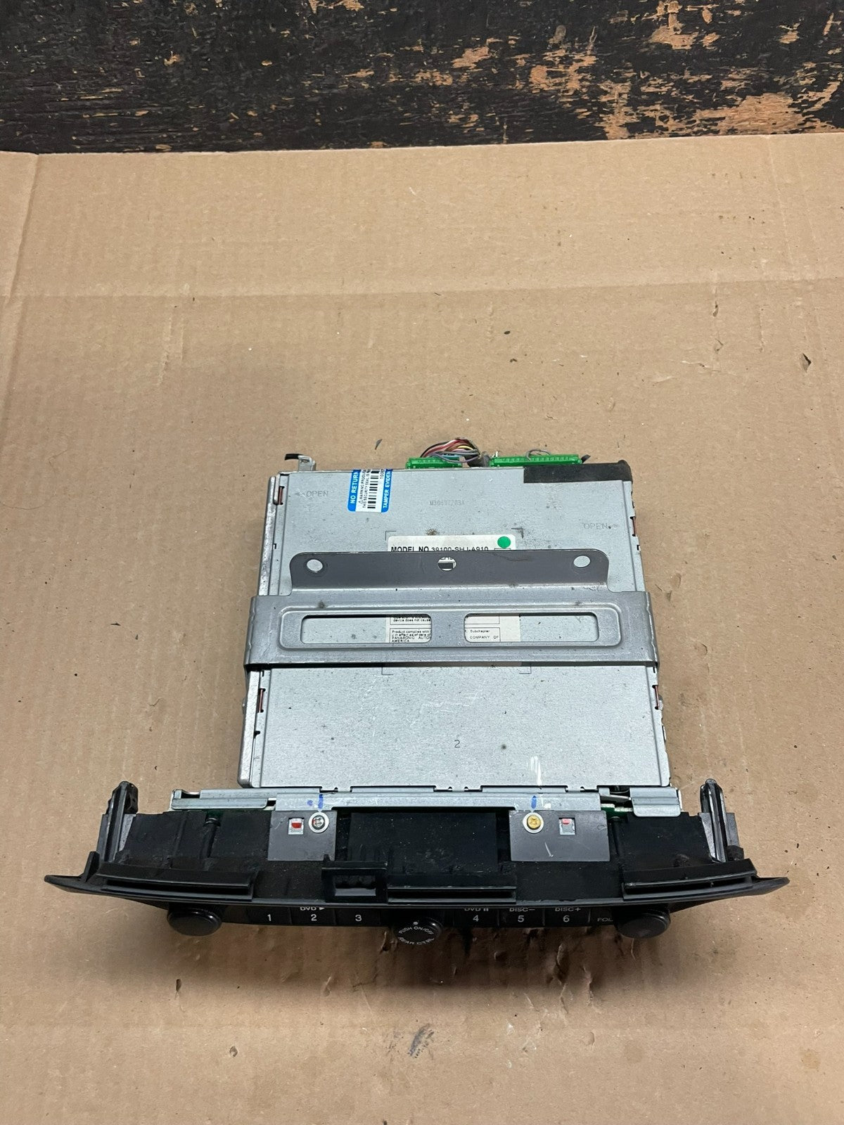 2005 to 2010 Honda Odyssey Am Fm Cd Player Radio Receiver AB2916 DG4
