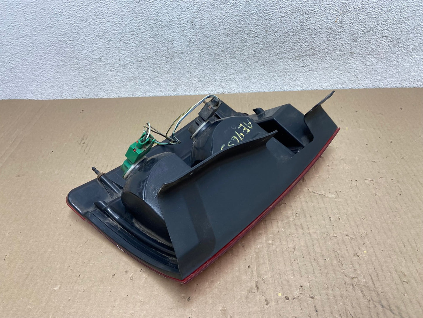 2008 to 2010 Dodge Grand Caravan Left Driver LH Side Tail Light AE9653 LK5