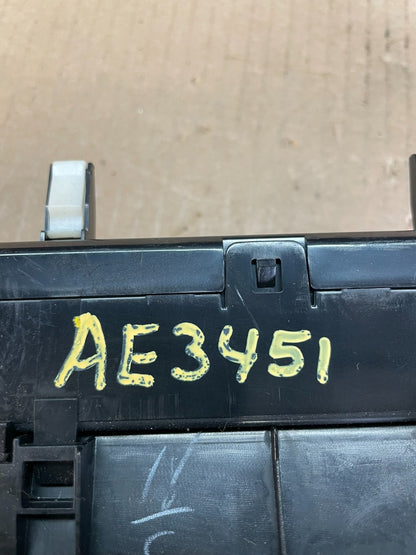 2011-2013 Hyundai Elantra Dash Radio Bezel Clock Display Trim ae3451 DG8