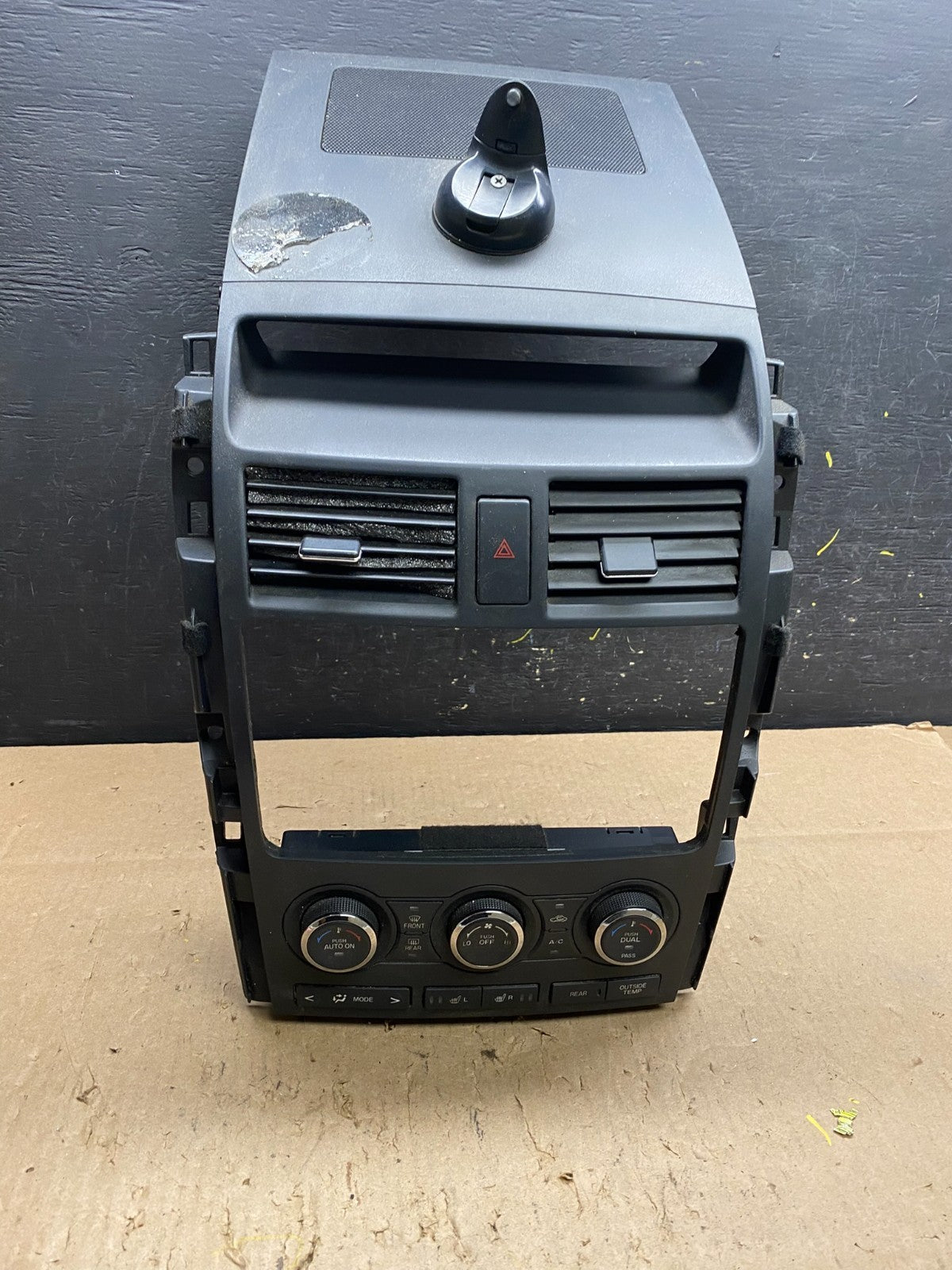 2010 to 2015 Mazda CX-9 Radio Dash Trim Bezel W/Vent AC Climate Control t5797 DG0