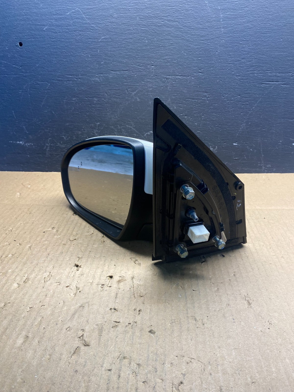 2010 to 2013 Hyundai Tucson Left Driver LH Turn Signal Door Mirror AC2663 DG10