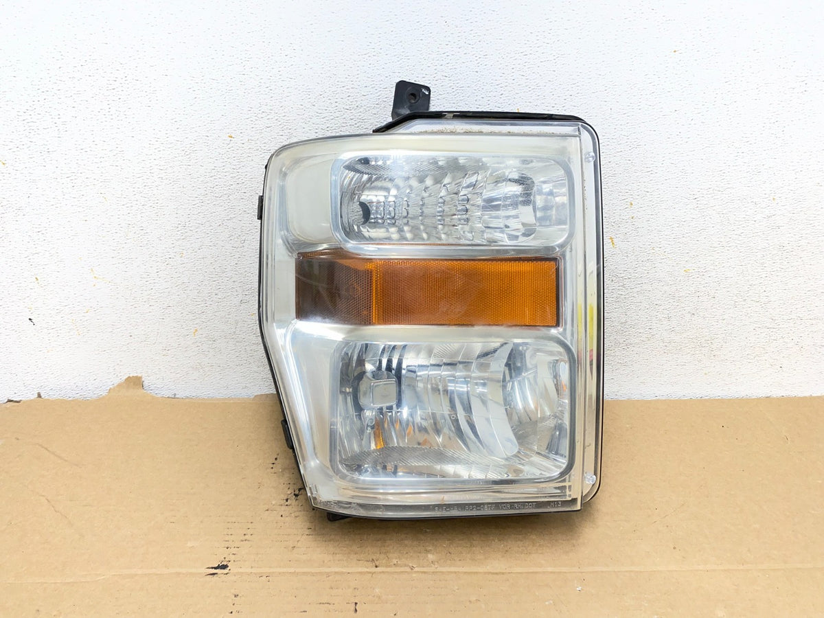 2008 to 2010 Ford F250 Super Duty Right Passenger RH Side Headlight AH7800 DW0