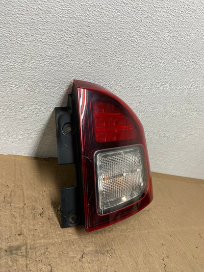 2014 - 2017 Jeep Compass Right Passenger Side Tail Light AC0199 LK2