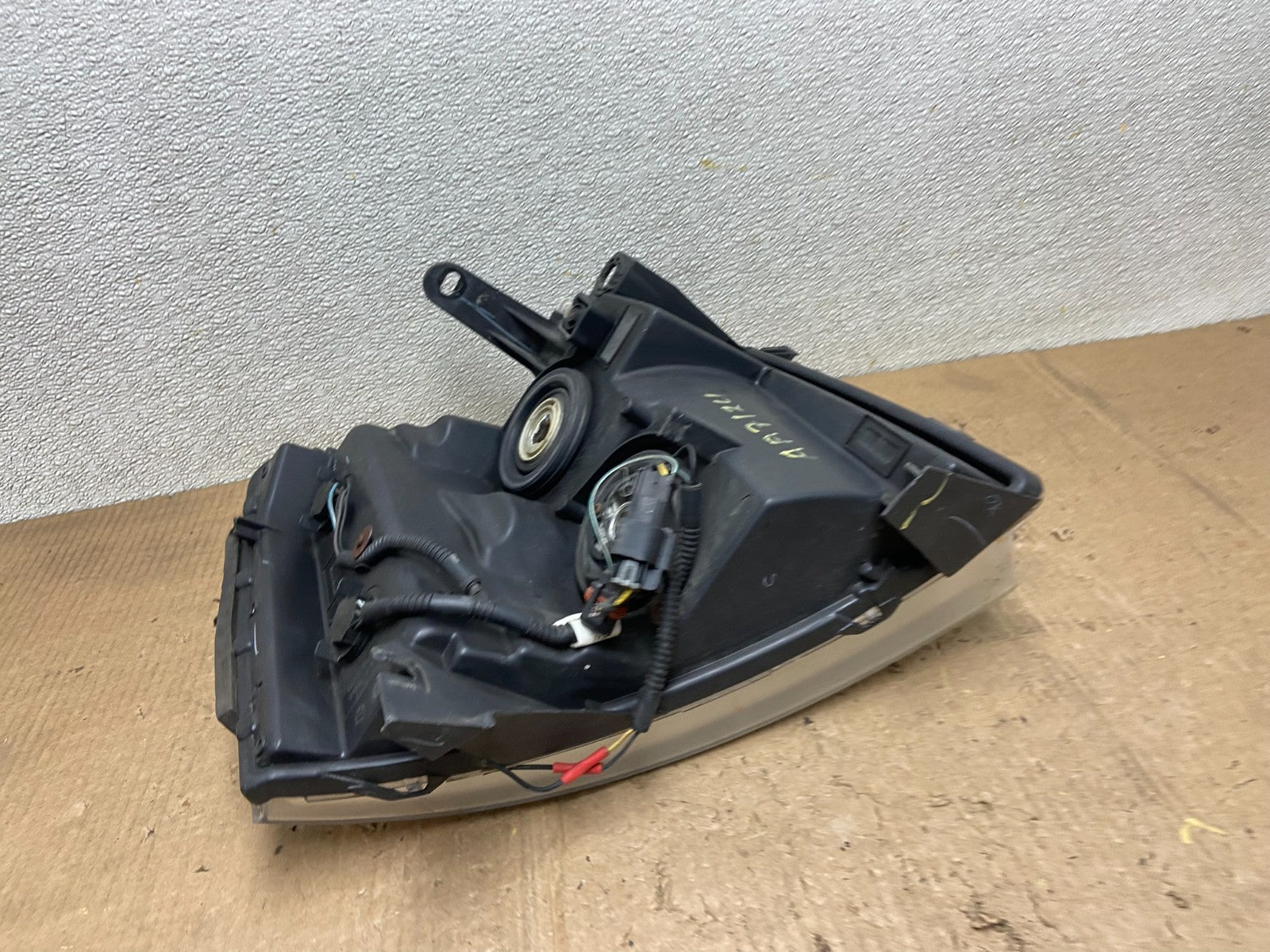 2007 to 2014 Chevrolet Silverado Left Driver Lh Side Headlight Oem AA7124 DW8