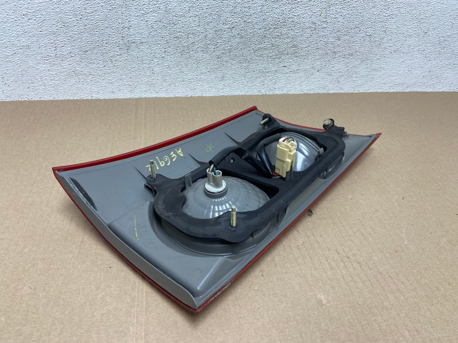 2006 to 2010 Toyota Sienna Right Passenger Rh Inner Tail Light AE6912 LK4