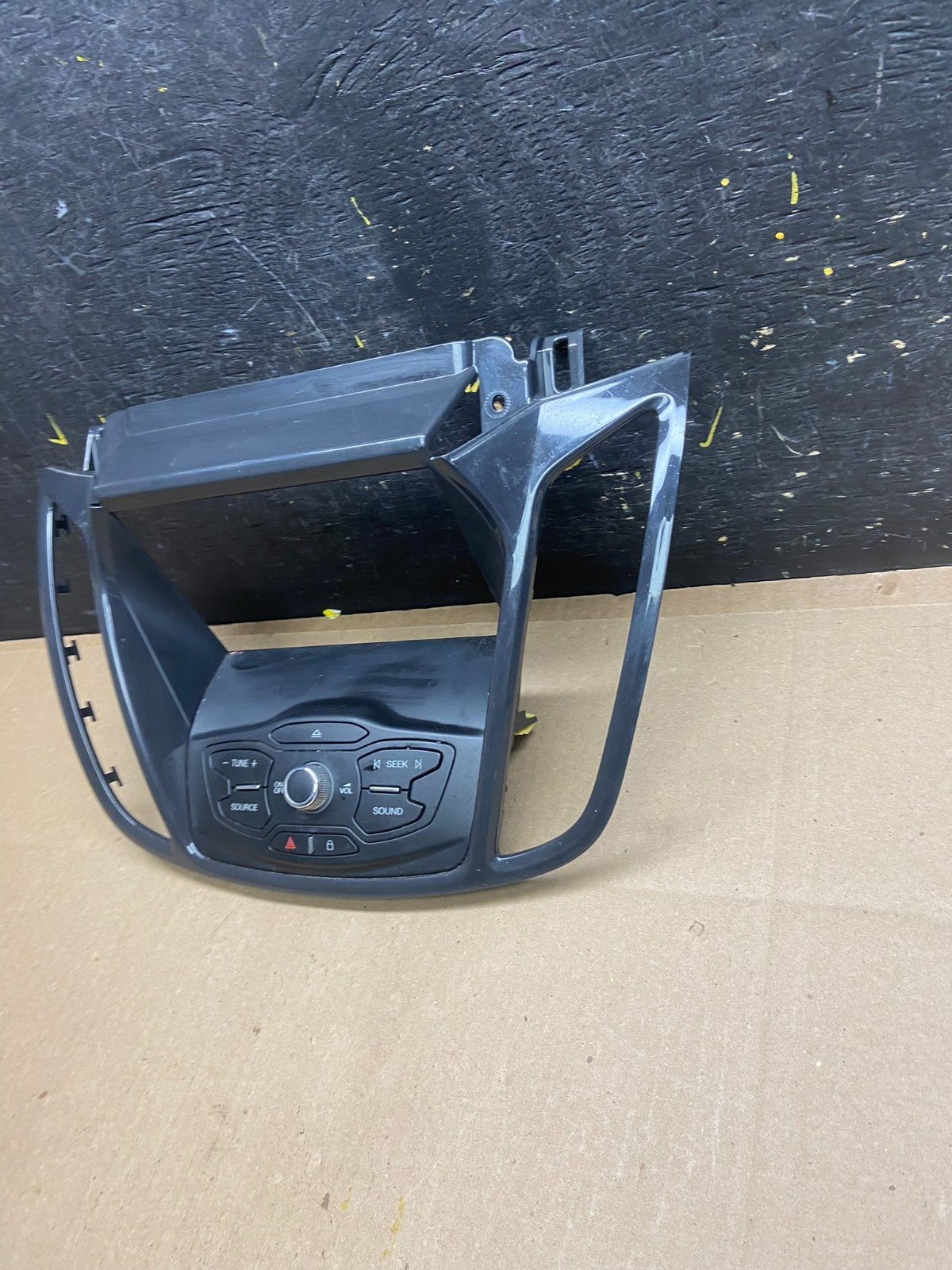2013 2014 2015 2016 Ford Escape Dash Radio Control Panel Bezel t9148 DG2