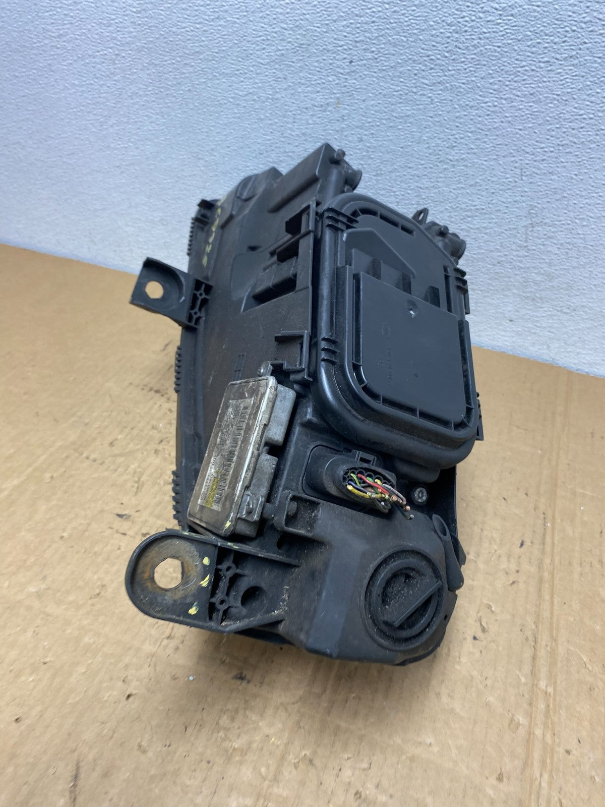 2009-2011 Audi A6 Right Passenger RH Side Headlight Xenon HID AC7726 DW7
