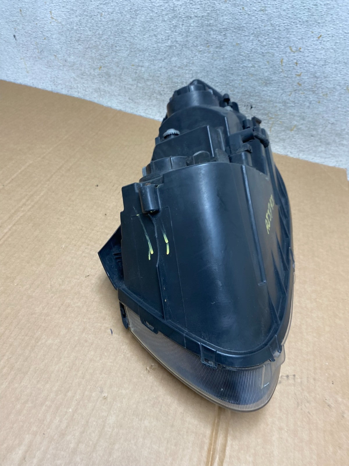 2007 2008 2009 Hyundai Santa Fe Right Passenger Halogen Headlight AI3743 DW10