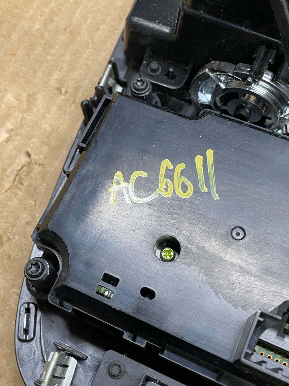 2011-2016 Dodge Grand Caravan Temperature Climate Control AC Heater AC6611 DG6