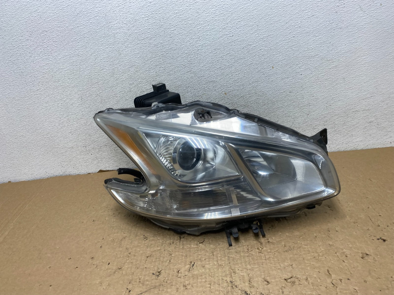 Halogen 2009-2014 Nissan Maxima Right Passenger Headlight AF8384 DW0