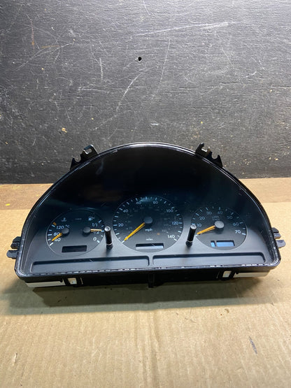1998-2005 Mercedes W163 ML320 ML430 Instrument Cluster Speedometer Y7434 DG0