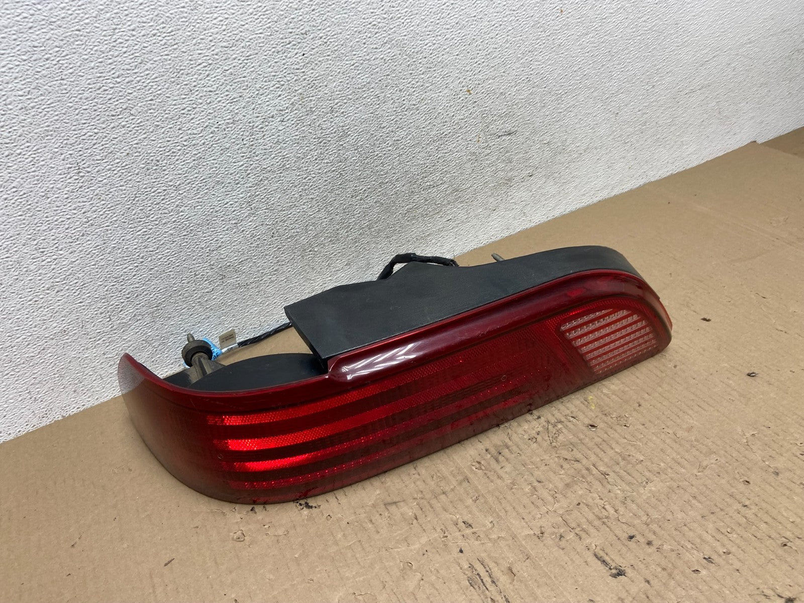 1994 1995 Ford Taurus Left Driver LH Side Tail Light AF5961 DG2