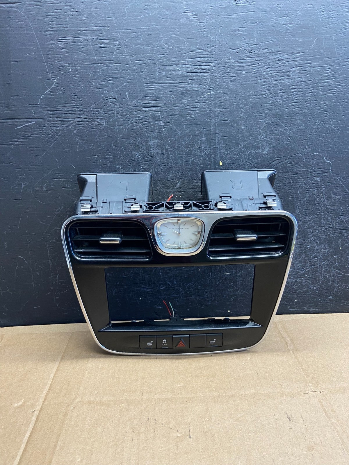 2011-2014 Chrysler 200 Dash Radio Bezel Trim Clock Hazard Bezel ad2077 DG0