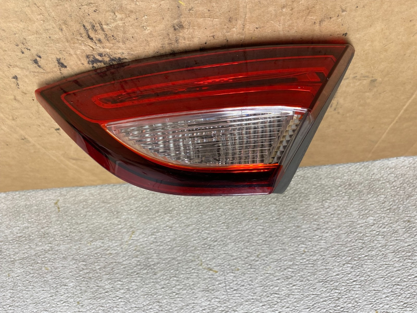 2015 to 2017 Chrysler 200 Sedan Right Passenger Inner Tail Light T2406 DW0