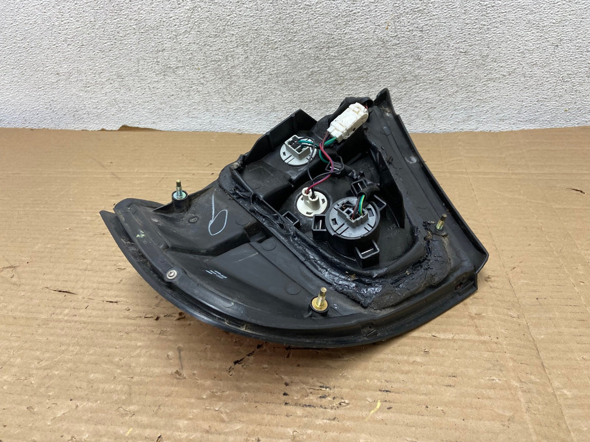 1998 1999 Nissan Altima Tail Light Left Driver Lh Side AG9066 LK4