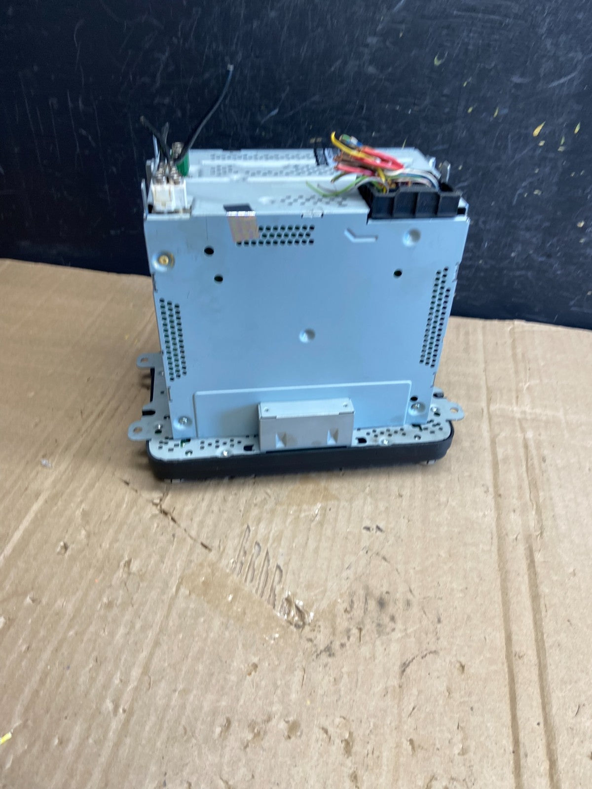 2012 to 2017 Volkswagen Passat Jetta Radio CD Player AM/FM Media AE1725 DG4