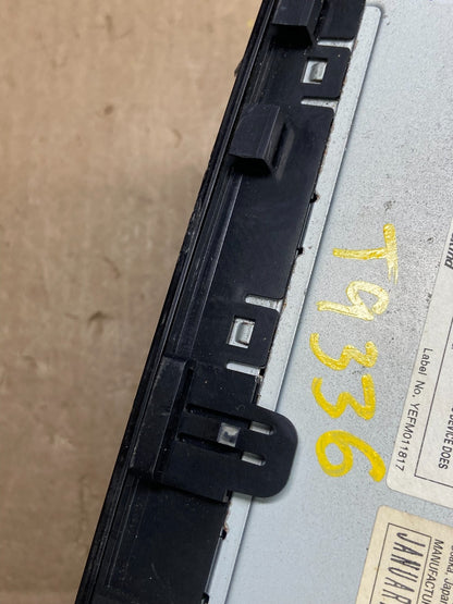 2006 to 2009 Toyota Prius OEM Radio AM/FM CD Player Oem t9336 DG7
