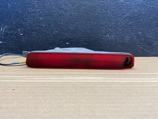 1999 to 2004 Honda Odyssey Rear 3rd Brake Light Lamp ae4677 DG0