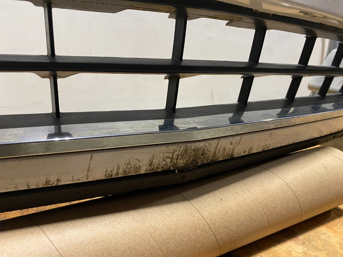 2010 to 2012 Lincoln MKT Front Bumper Cover R17535