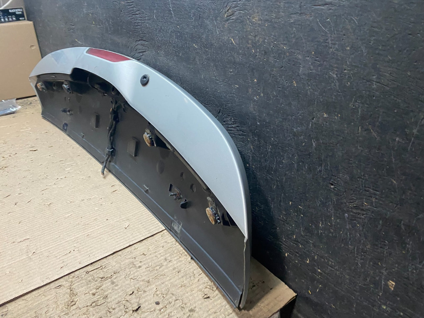 2011 to 2013 Jeep Grand Cherokee Rear Spoiler Wing OEM  X8140   DG7