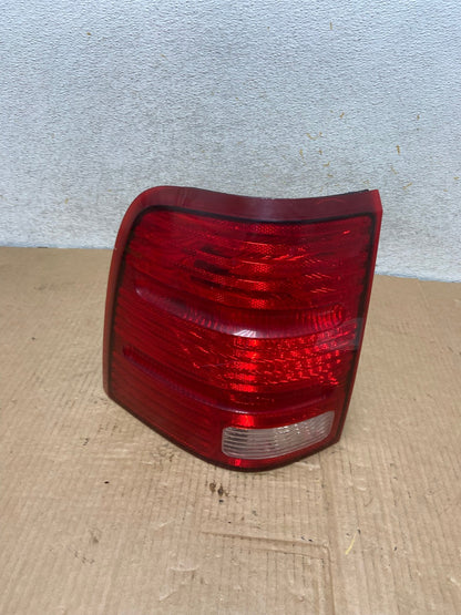 2002 to 2005 Ford Explorer Left Driver Lh Side Tail light AI6981 LK0